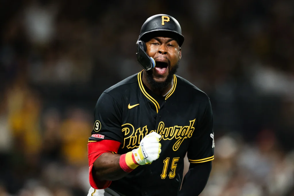 Oneil Cruz rompe la lógica y gana el juego con jonrón ante Mason Miller 1 Oneil Cruz venció al poderoso Mason Miller con jonrón