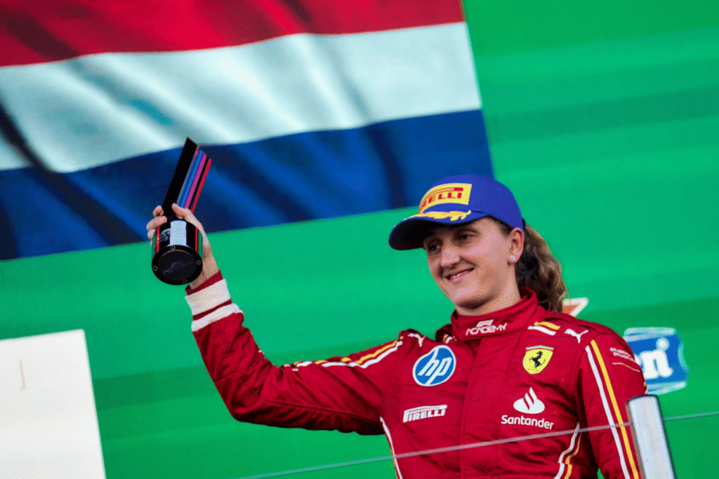 F1 Academy: ¿Por qué el sistema le falló a Maya Weug? 2 image 25