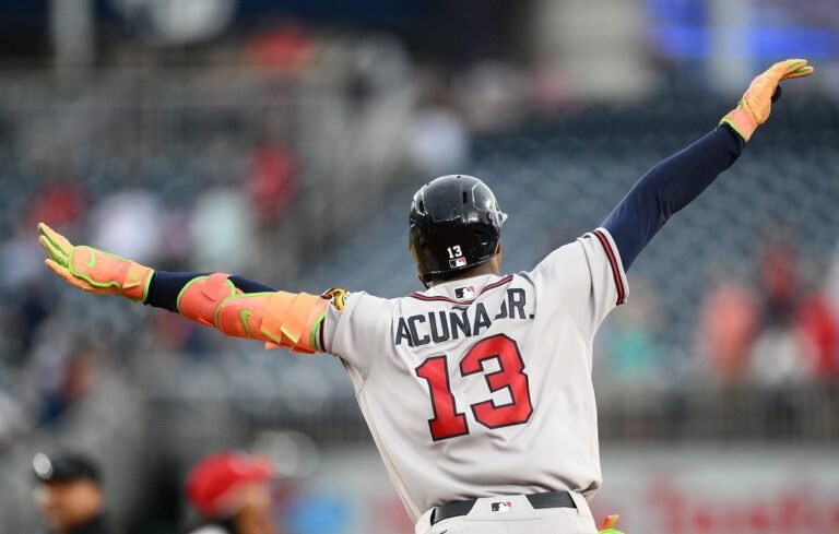 Home 28 Ronald Acuña Jr