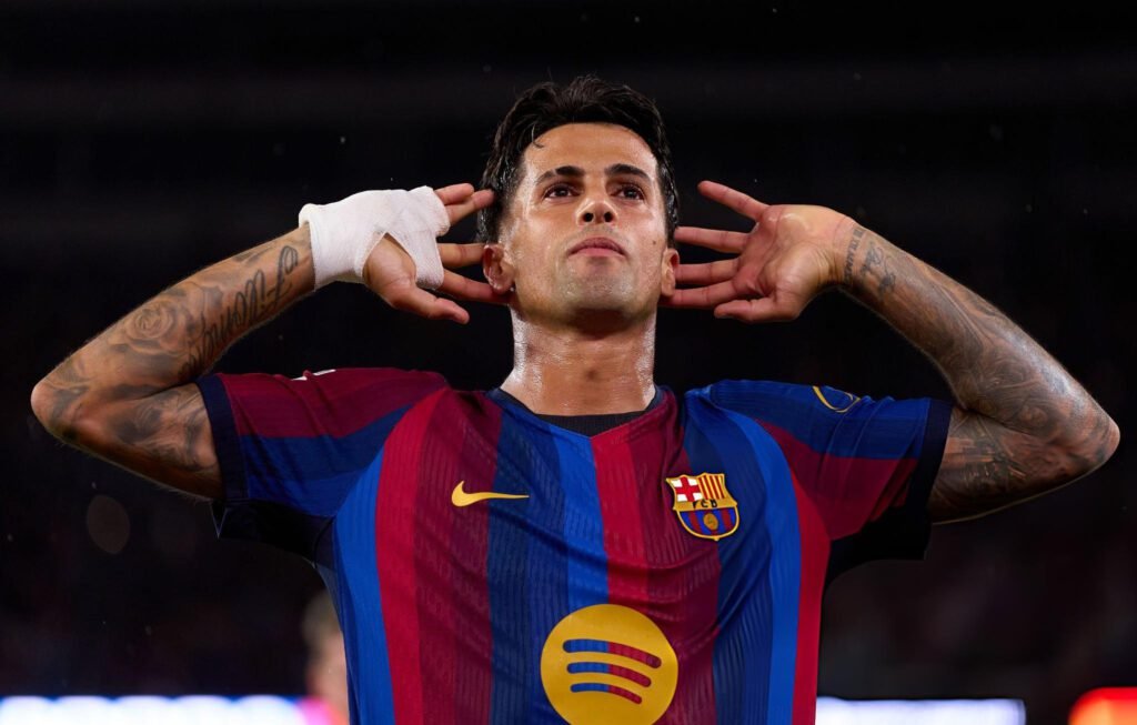El Barcelona más voraz de la historia sigue rompiendo récords 1 Joao Cancelo, experto lanzando misiles.