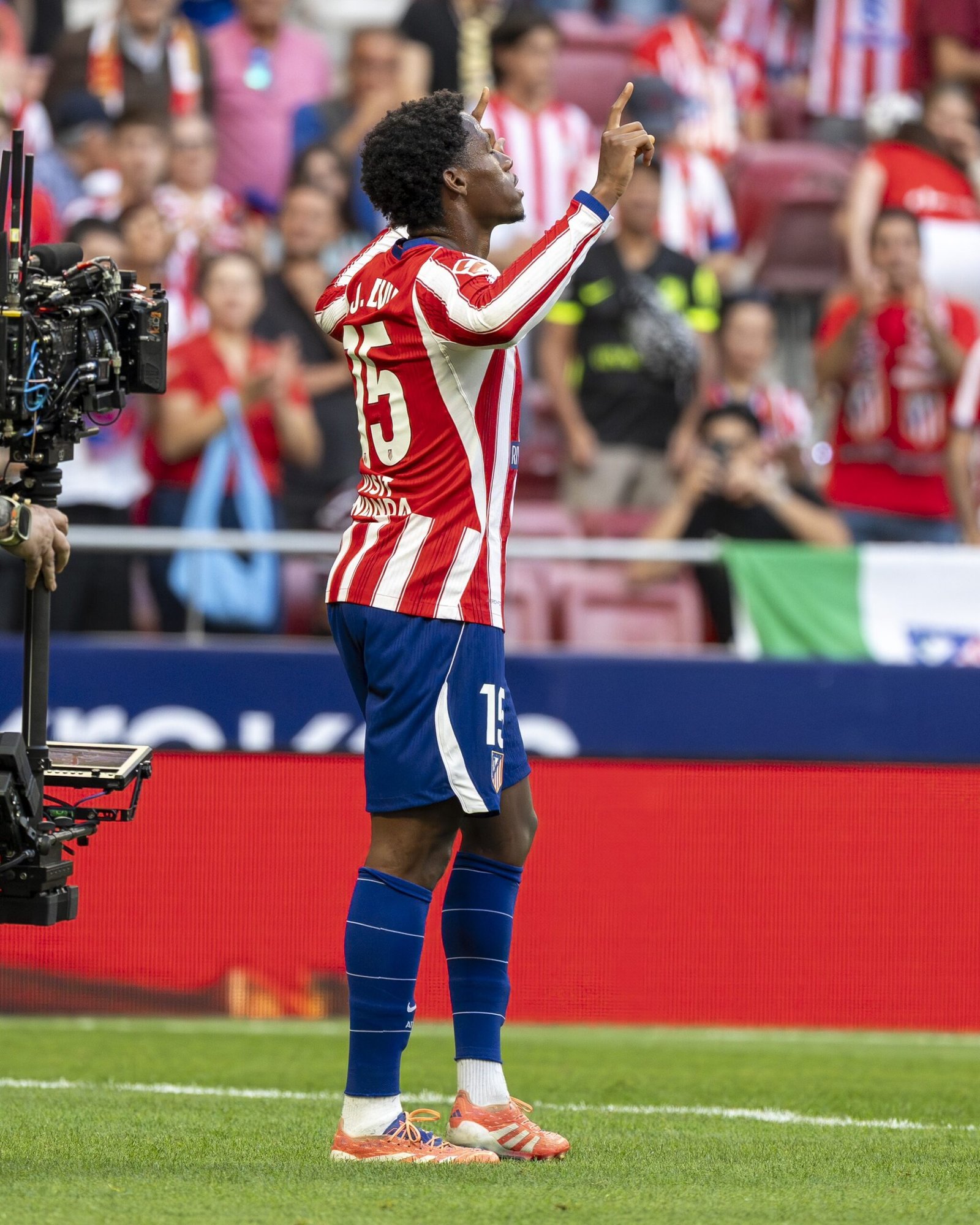 El Atlético de Madrid golea a Osasuna antes del derbi 1 HSWwg6rXIAANVW3 scaled