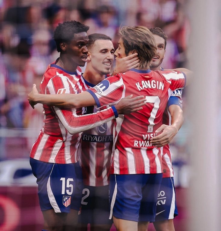 El Atlético de Madrid golea a Osasuna antes del derbi 2 HSXDdPwWYAAb2jD