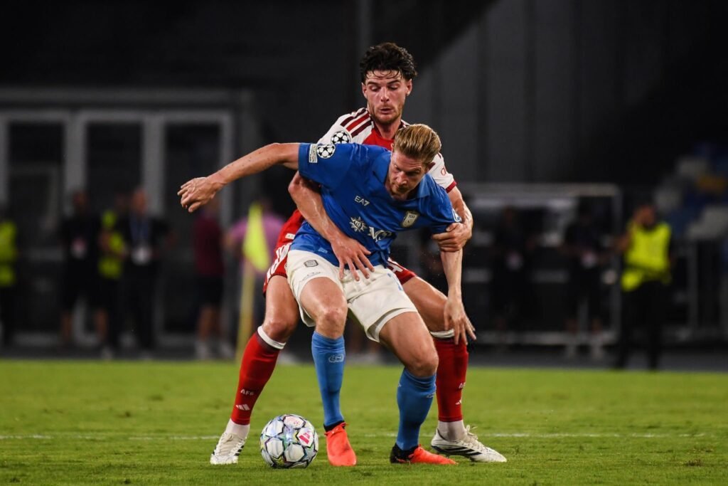 PSG y Arsenal arrancan con triunfo en la Champions 26/27 3 de bruyne vs declan rice