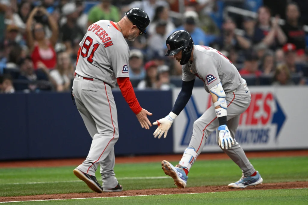 Medias Rojas de Boston aseguran su boleto a postemporada con un repunte histórico 1 Medias Rojas de Boston celebran la clasificación