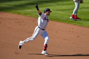 Home 19 Austin Riley le dio la victoria a los Bravos de Atlanta con jonrón