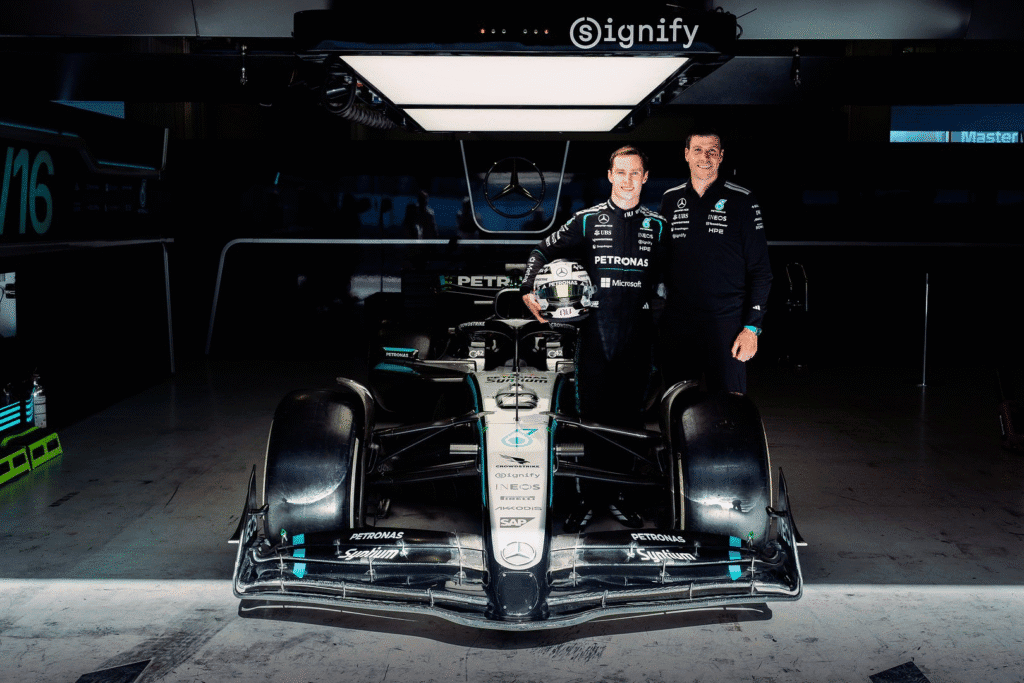Joshua Dürksen se convierte en el primer paraguayo en manejar un auto de F1 1 image 61