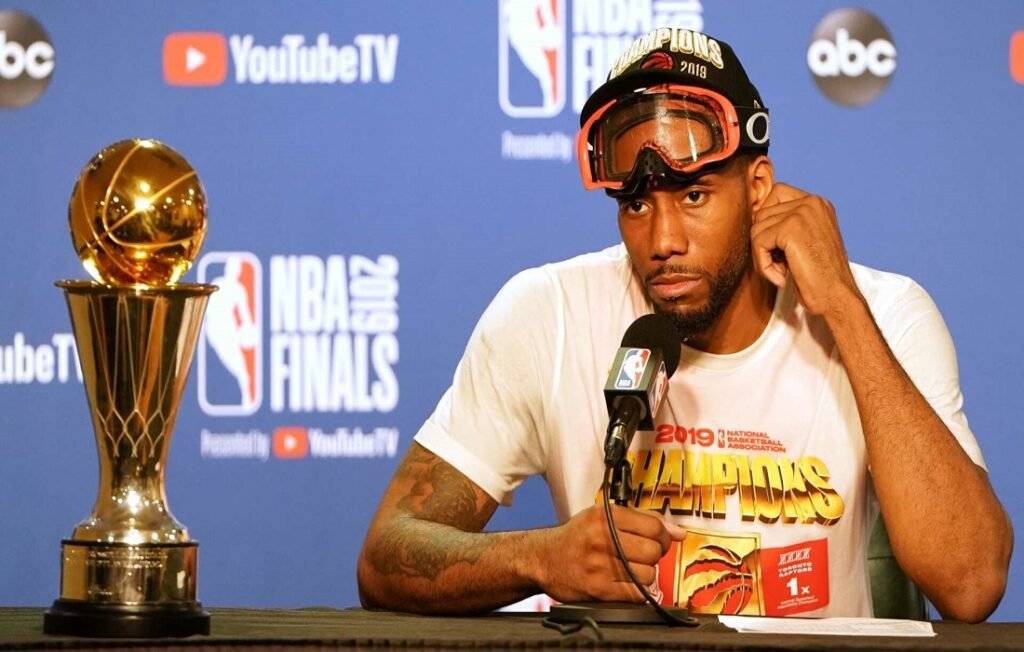 NBA: Kawhi Leonard y Raptors acuerdan extensión por dos temporadas 2 Kawhi Leonard