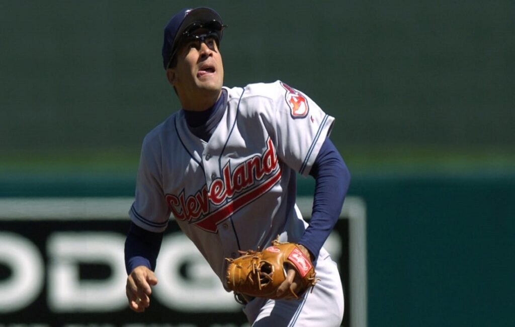 Pese a sus diferencias, Omar Vizquel lamentó la muerte de Juan Vené 4 Omar Vizquel