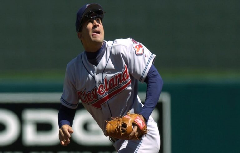 Home 28 Omar Vizquel