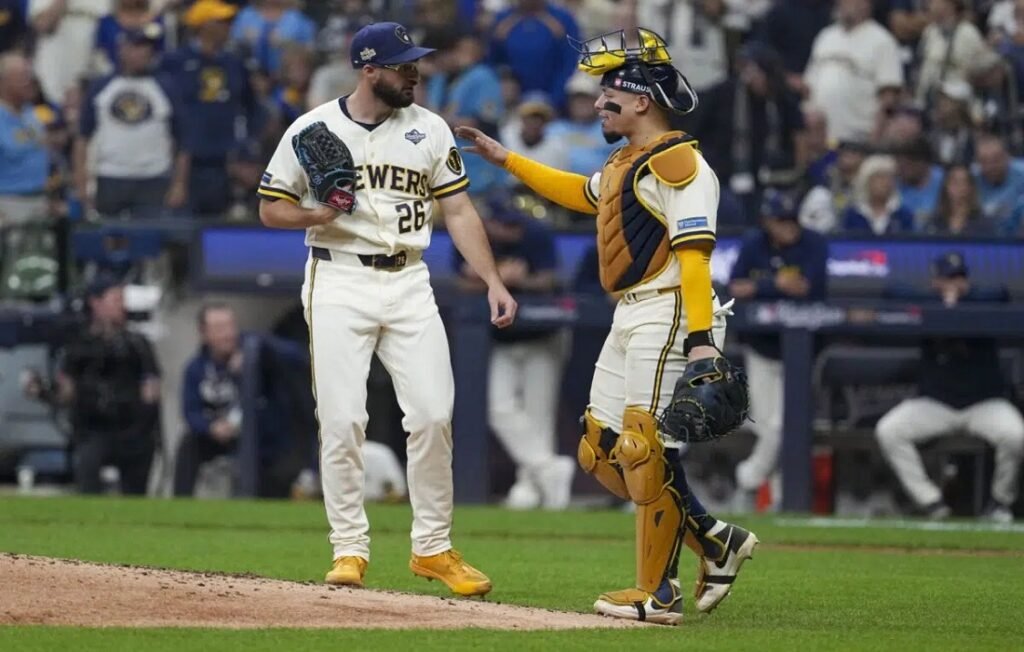 MLB: William Contreras se volvió un especialista del ABS en la Postemporada 3 William Contreras