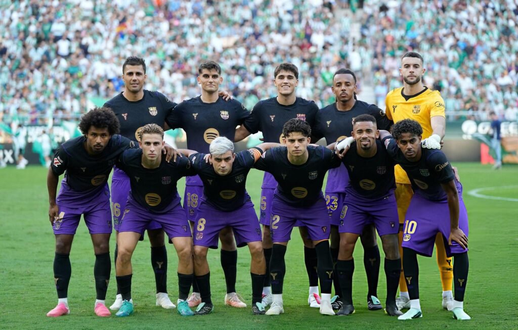 Barcelona iguala récord del Madrid con su arranque victorioso en La Liga 1 Nueve victorias en nueve partidos para el Barcelona por La Liga. El próximo encuentro: el Clásico ante Real Madrid.