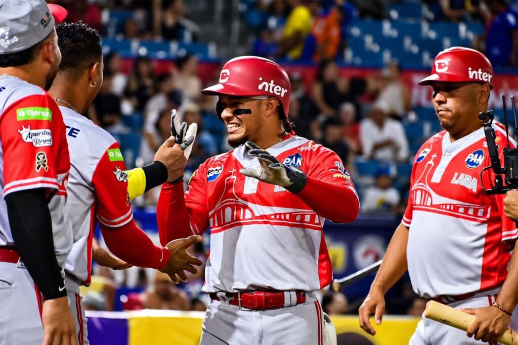 LVBP: Tigres sigue en racha y se queda con el primer lugar 1 LVBP
