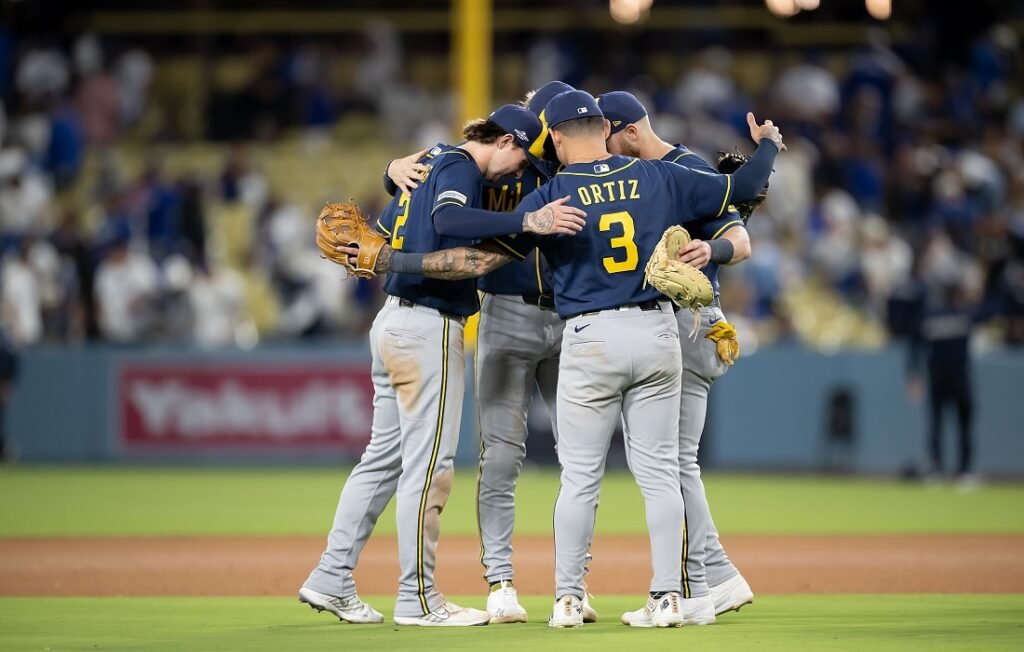 MLB: Brewers a un paso de ir a la Serie Mundial gracias a Jackson Chourio 3 Jackson Chourio