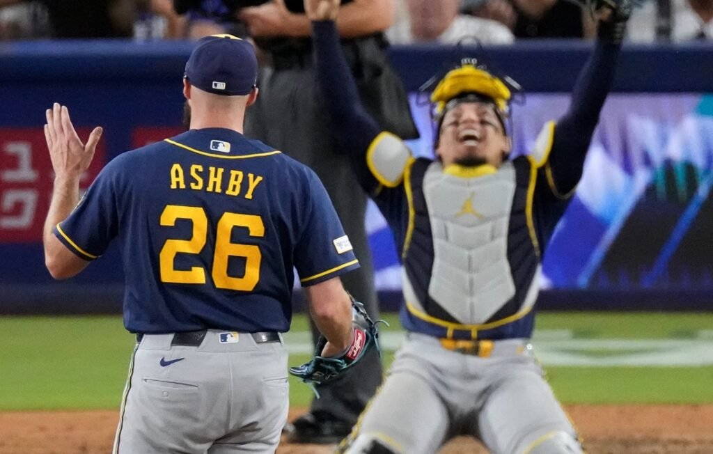 MLB: Brewers completó la barrida ante Dodgers y avanza a la Serie Mundial 3 Brewers