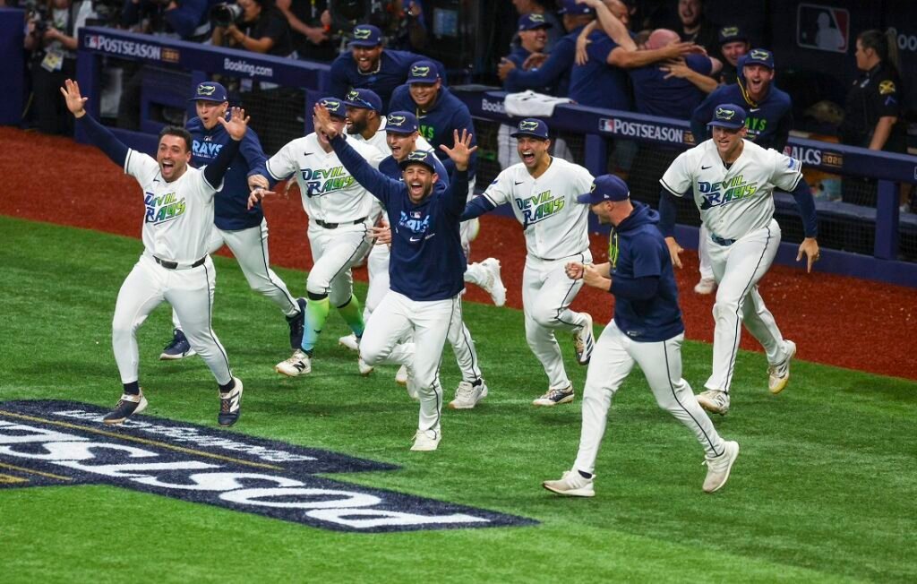 MLB: Freddy Peralta selló boleto de Tampa Bay a su tercera Serie Mundial 2 Rays