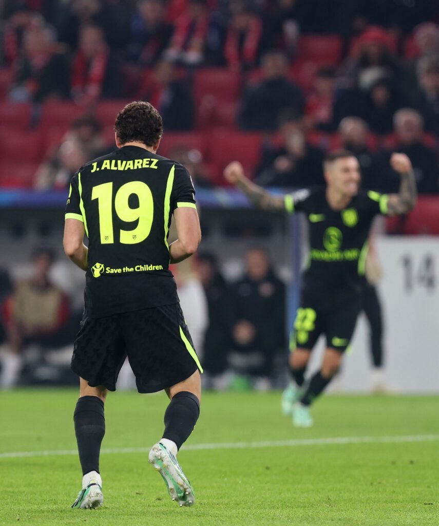 El Atlético de Madrid echa a perder su racha de triunfos en Stuttgart 1 HVG1gsVWUAArIFT
