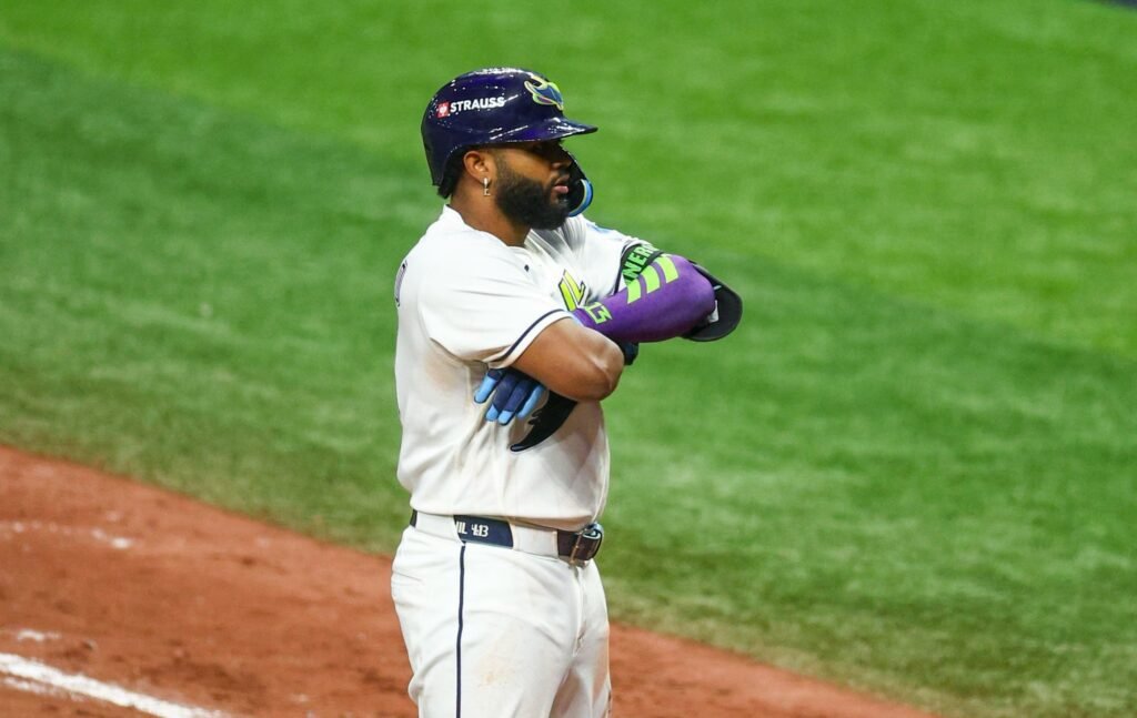 MLB: Brewers y Rays batallarán a muerte por su primera Serie Mundial 4 Junior Caminero celebrando su jonrón en el Juego 6 de la Serie de Campeonato