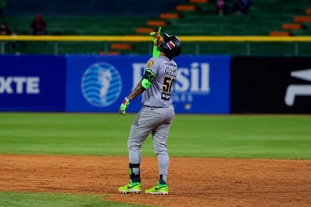 LVBP: Tigres sigue en racha y se queda con el primer lugar 3 LVBP