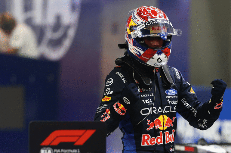 Home 32 Verstappen