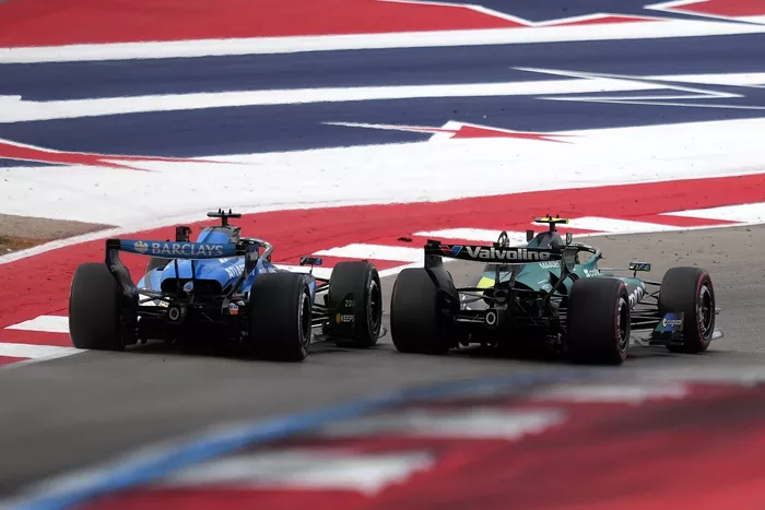 Alonso insiste en el bajo nivel de la F1 actual: "Todos sabemos de quiénes hablamos" 2 image 95