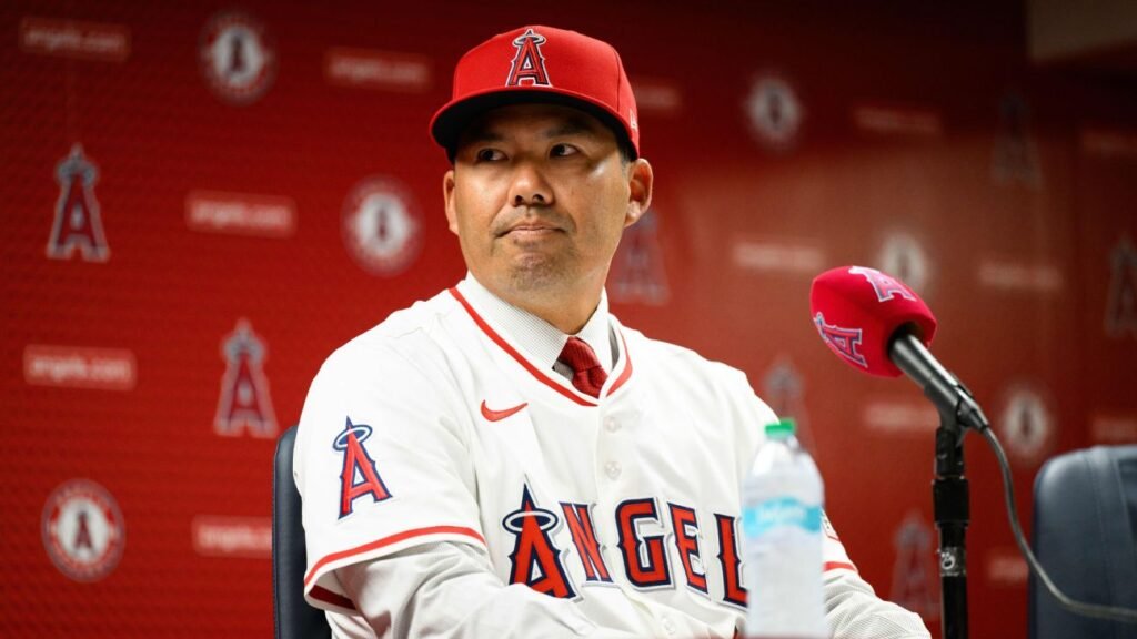 Angelinos de Los Ángeles despide a Kurt Suzuki como manager tras decepcionante 2026 1 Kurt Suzuki es despedido como manager de Angelinos de Los Ángeles
