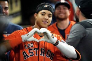 Home 19 Medias Rojas de Boston podrían ir por Jeremy Peña para reforzar su lineup